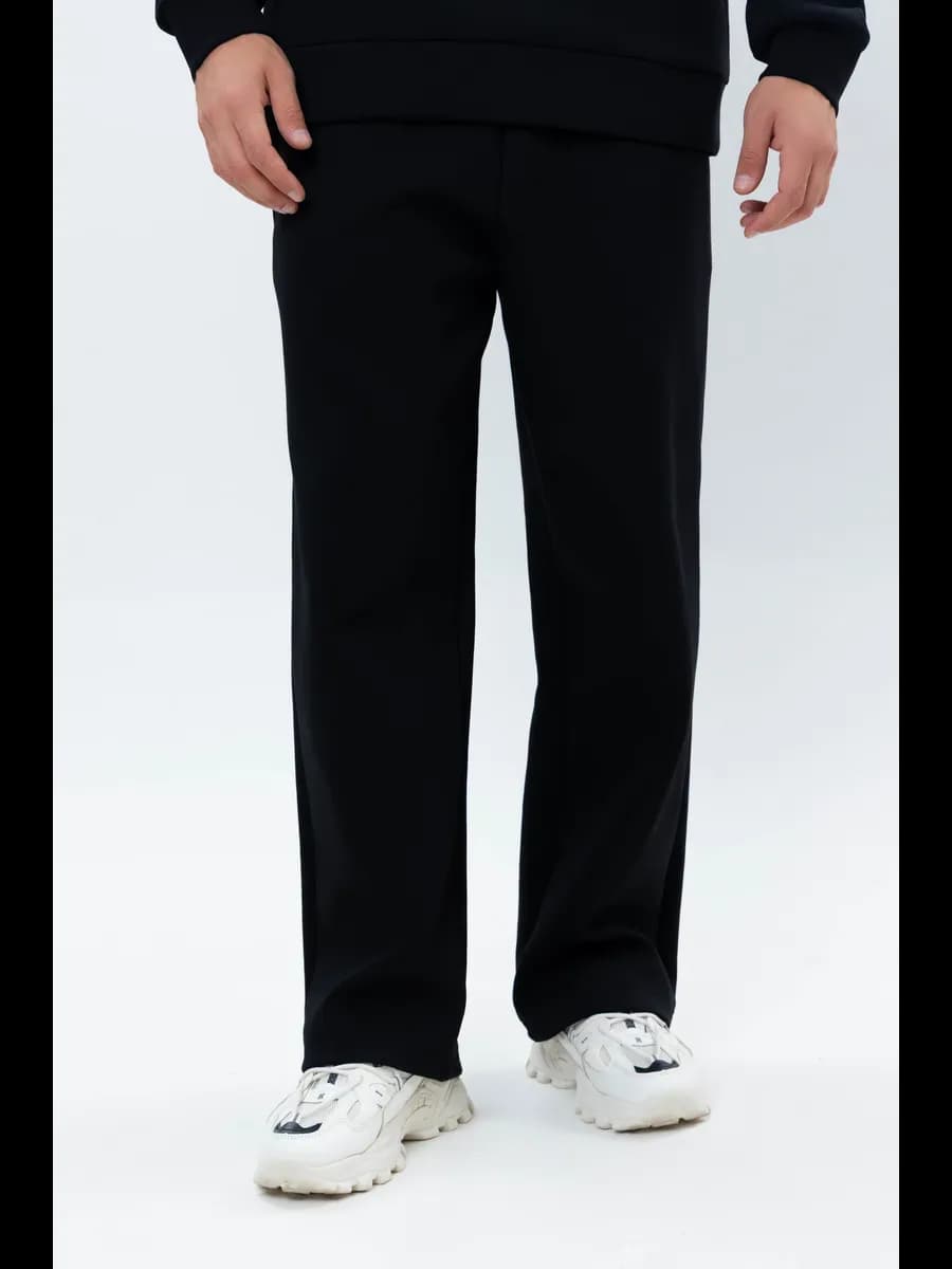 Спортивные штаны прямые на резинке