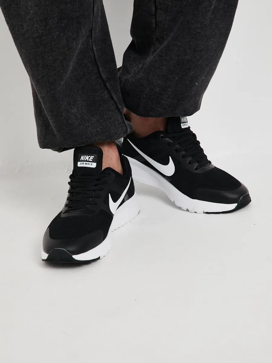 Кроссовки летние