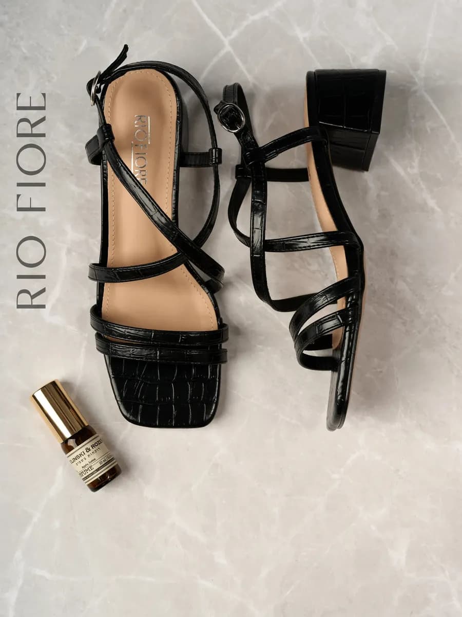 Босоножки летние на каблуке с квадратным носом