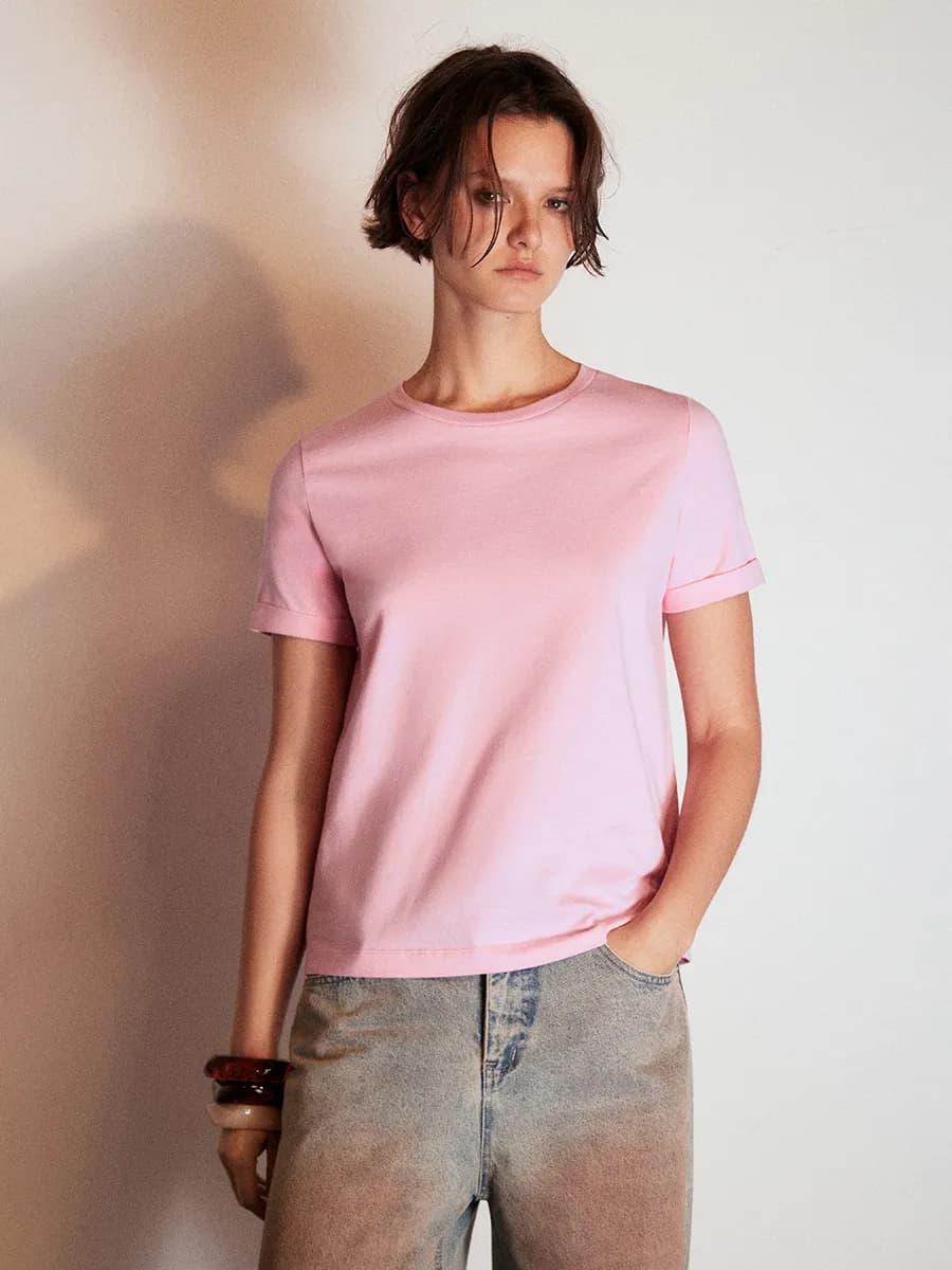 Футболка базовая с подвернутыми рукавами