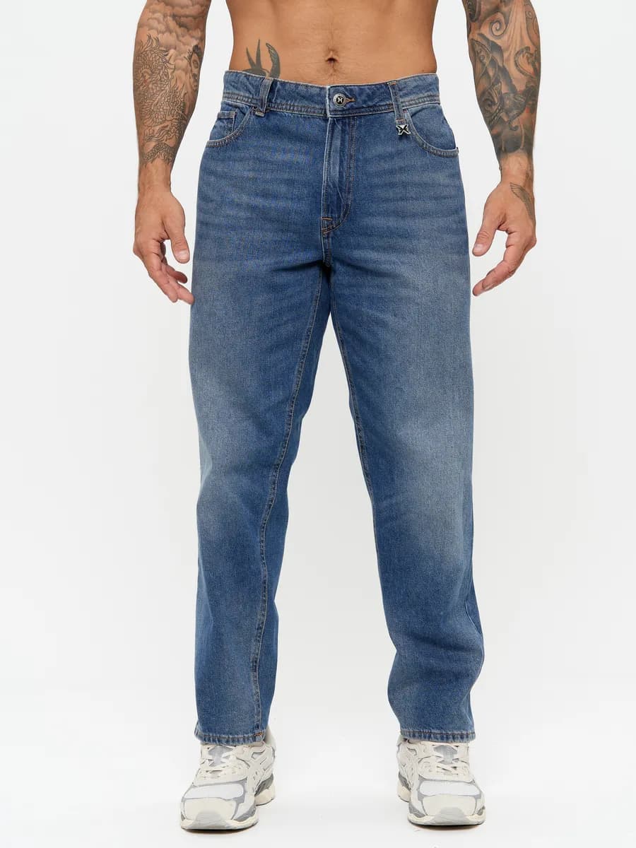 Джинсы потертые брендовые