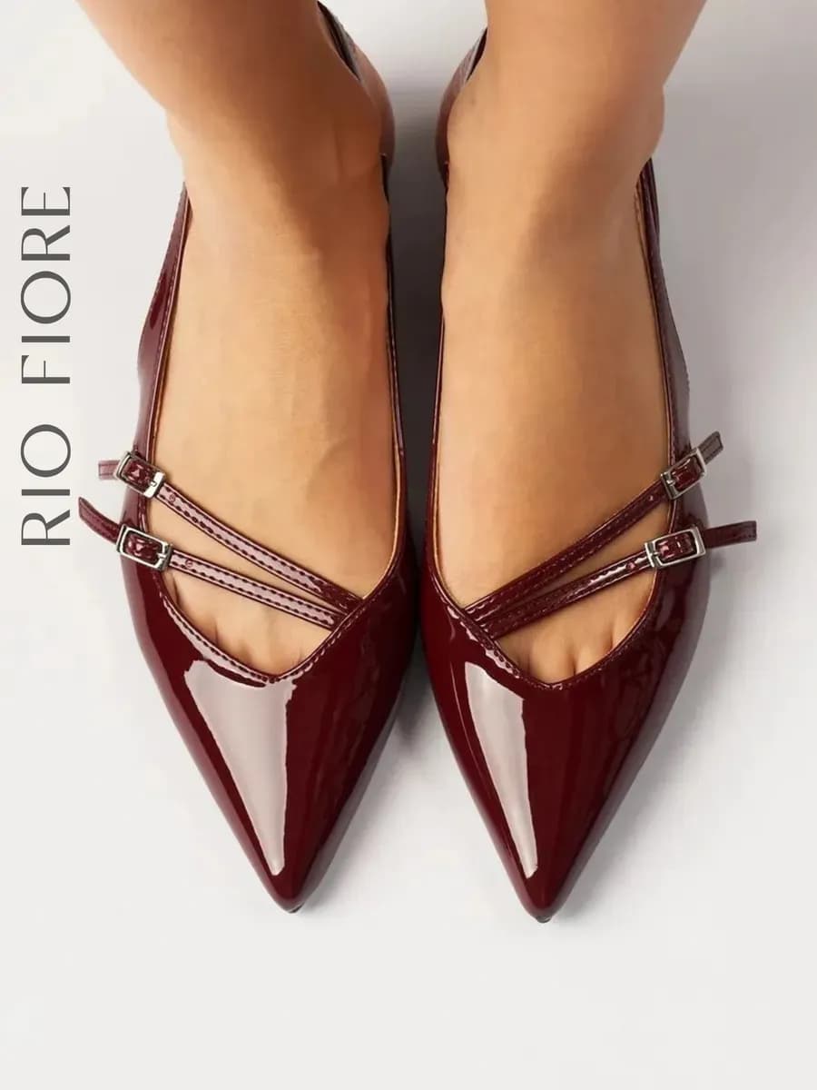 Туфли на низком каблуке слингбэки