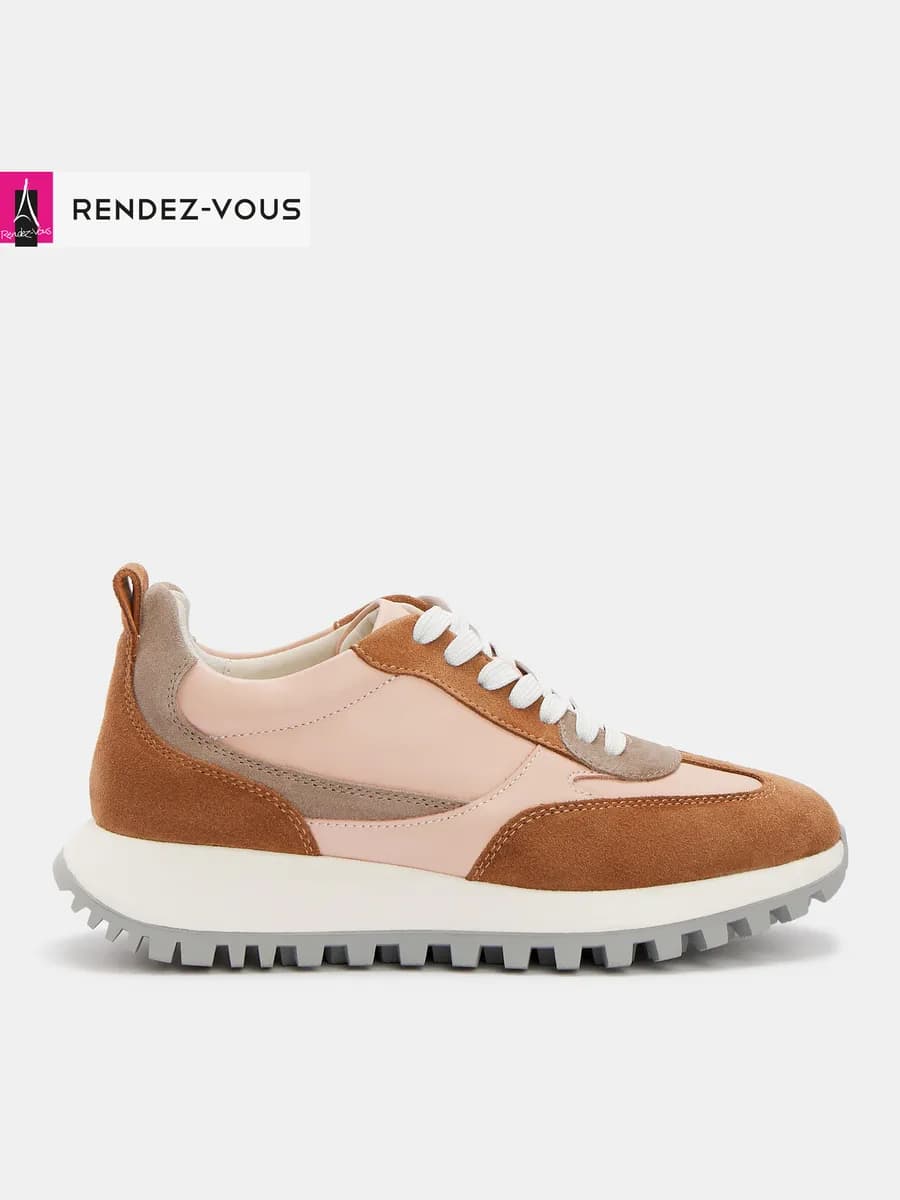 Кроссовки кожаные на рифленой подошве - фото 1