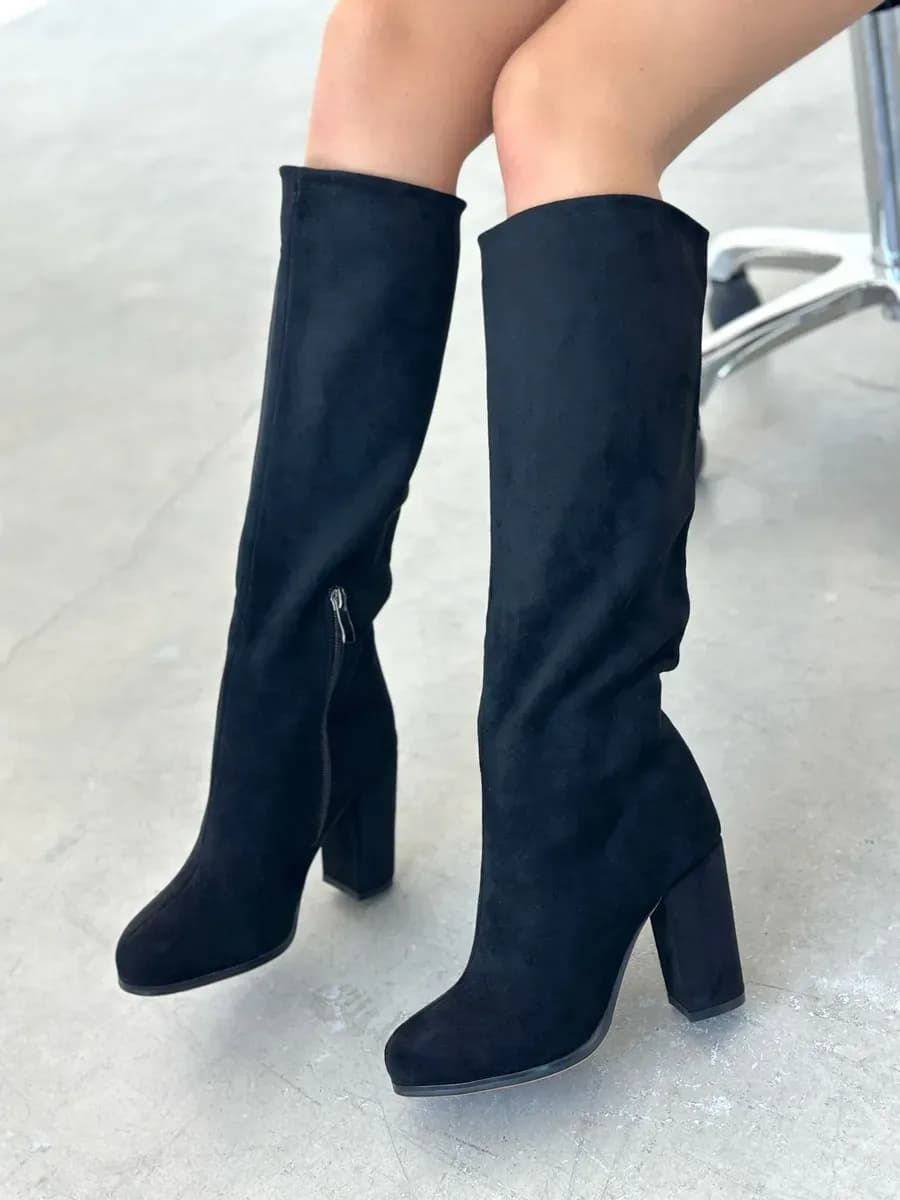 Сапоги трубы демисезонные на каблуке