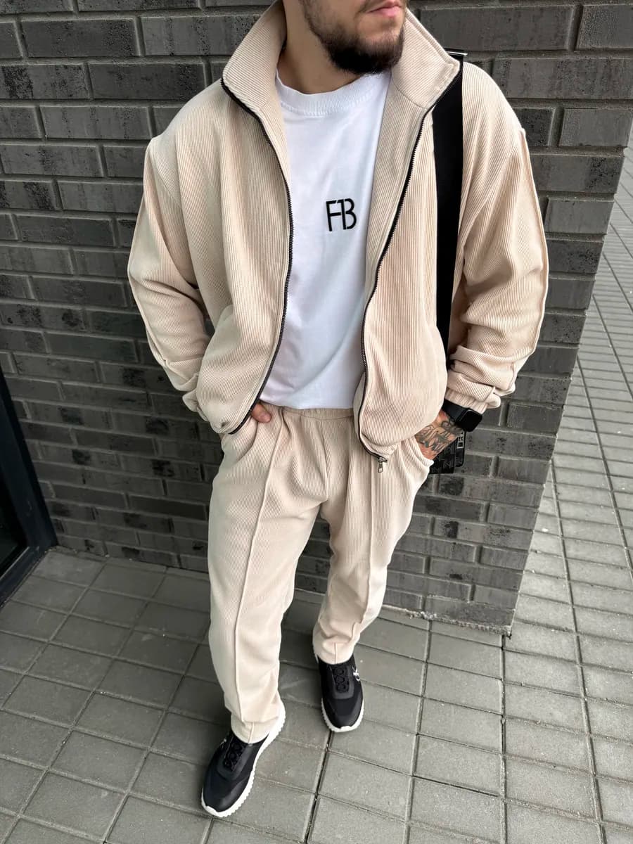 Спортивный костюм вельветовый на молнии - фото 1