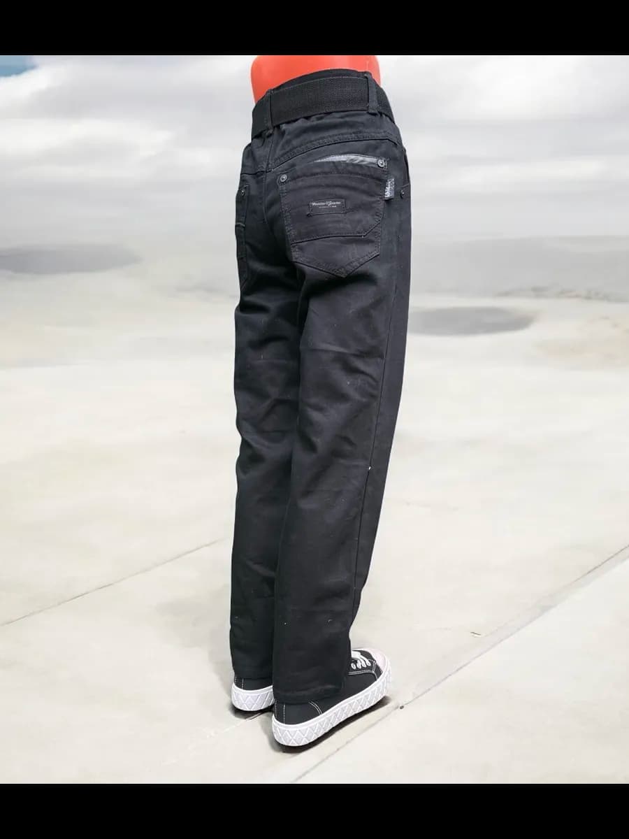 Джинсы черные с ремнем