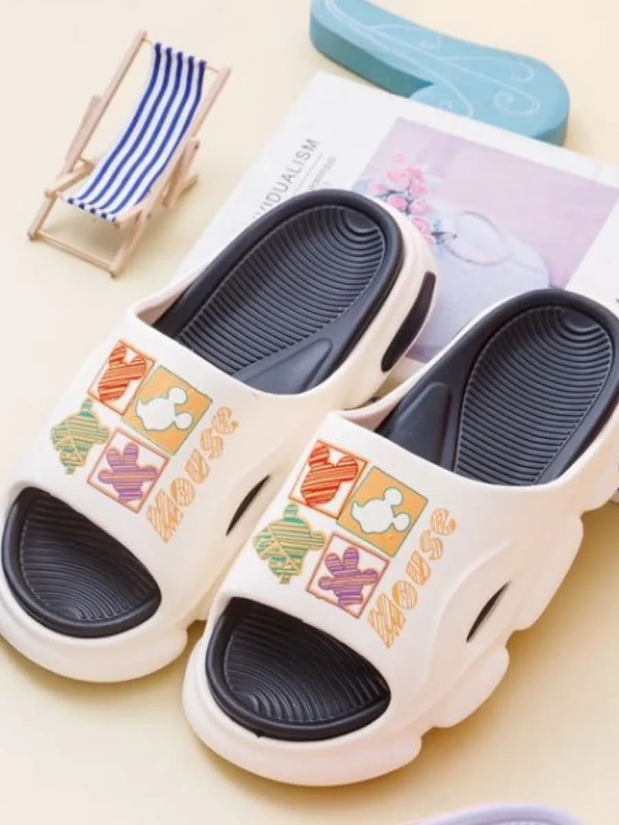 Тапочки резиновые шлепанцы