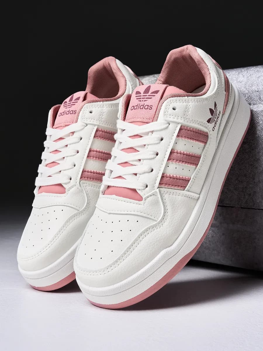 Кроссовки женские adidas спортивные кеды