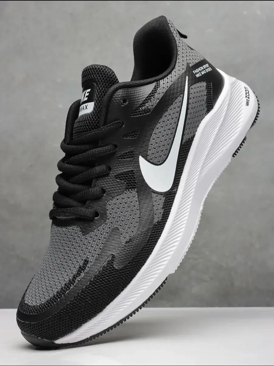 Кроссовки - фото 1