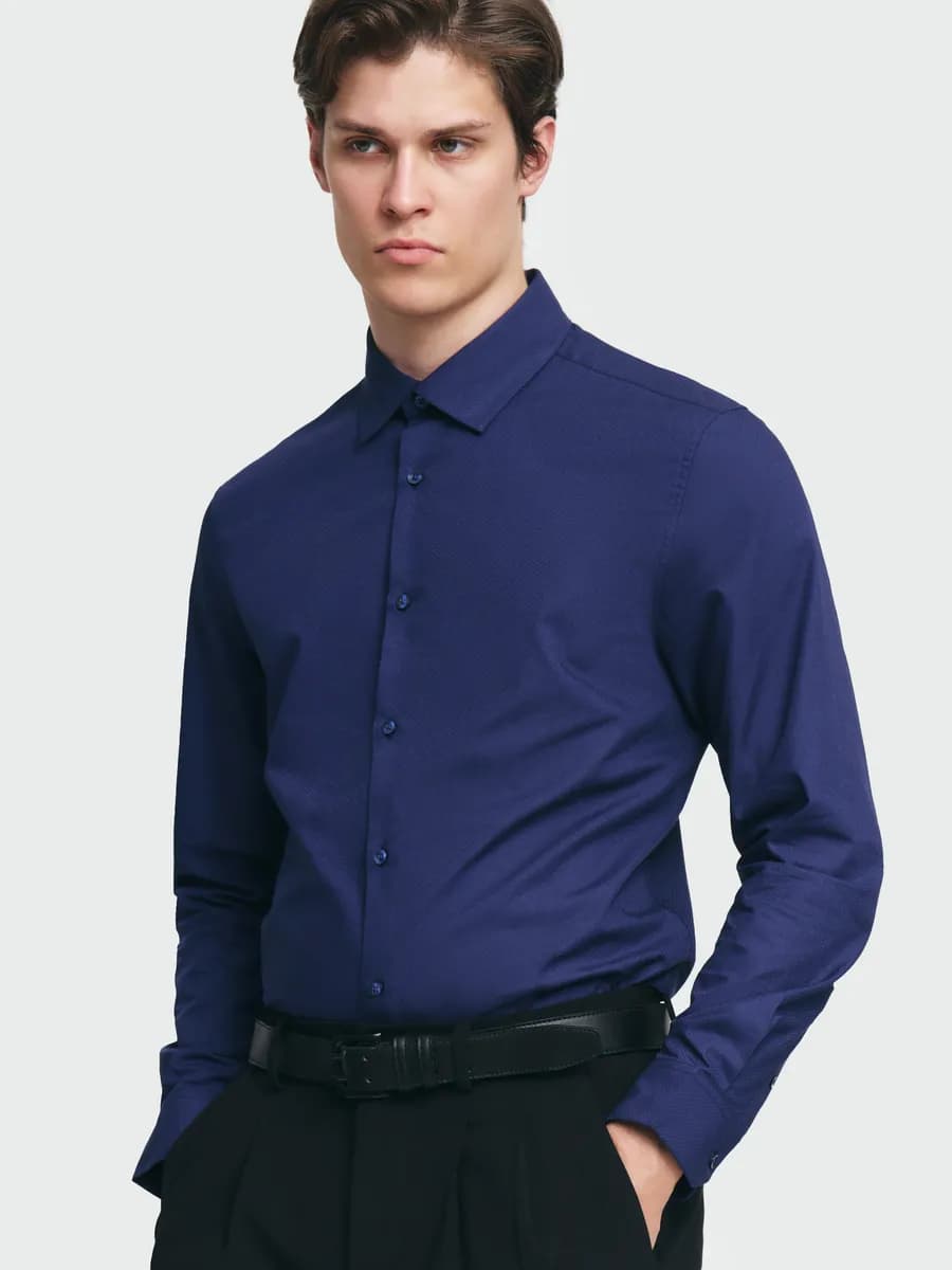 Мужская рубашка с длинным рукавом