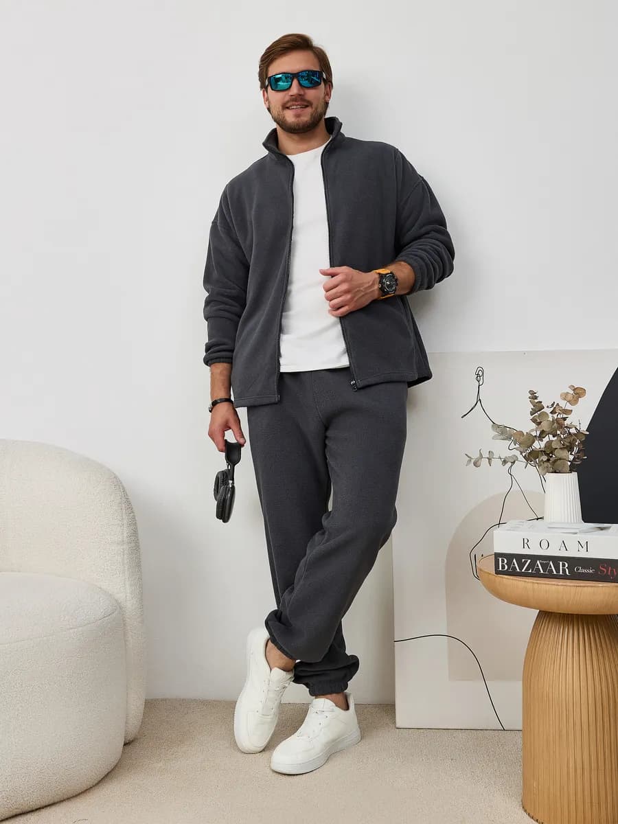 Флисовый спортивный костюм