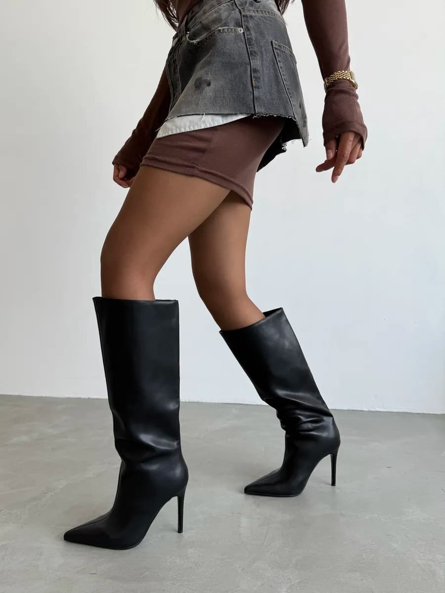 Сапоги высокие на каблуке демисезонные