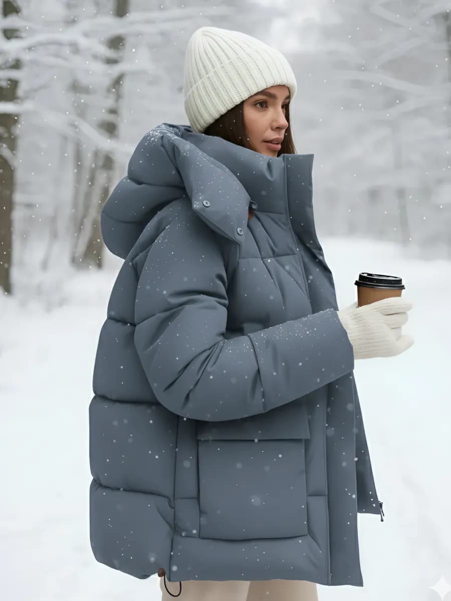 Куртка зимняя оверсайз короткая с капюшоном - фото 1