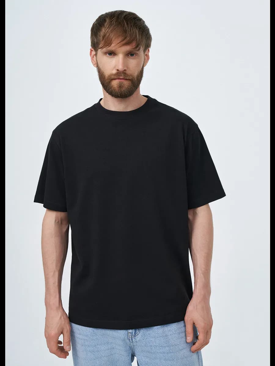 Футболка объемная черная