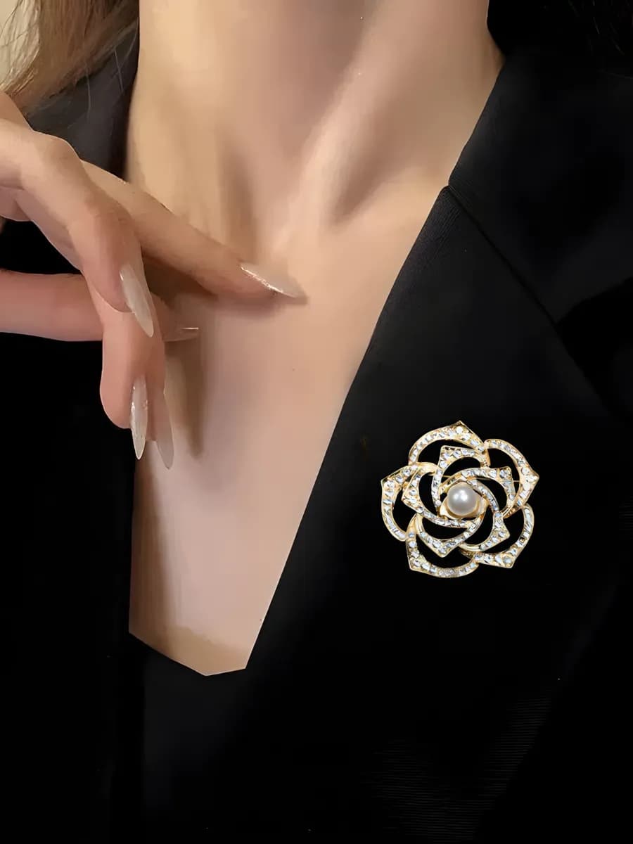 Подарок женщине брошь бижутерия - фото 1