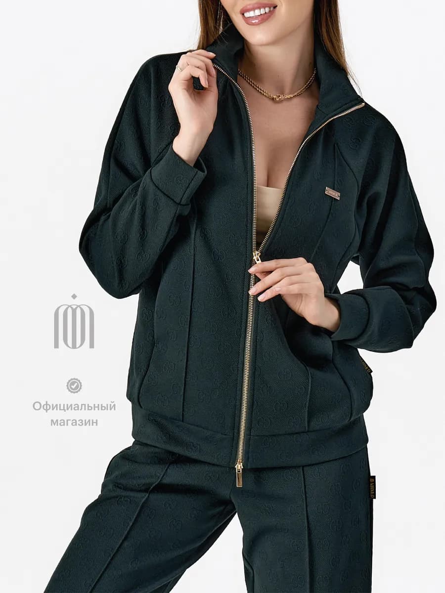 Спортивный костюм на молнии