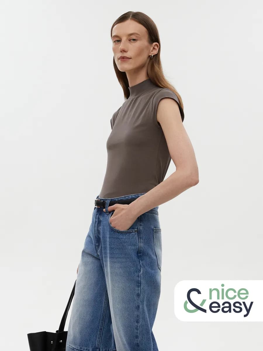 Женский топ с горлом из хлопка