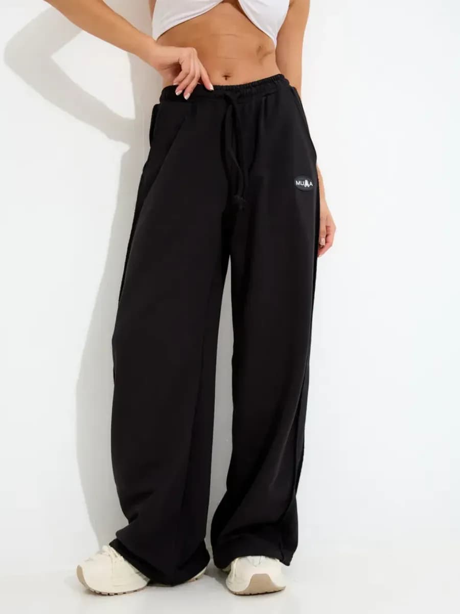 Спортивные трикотажные штаны без начеса