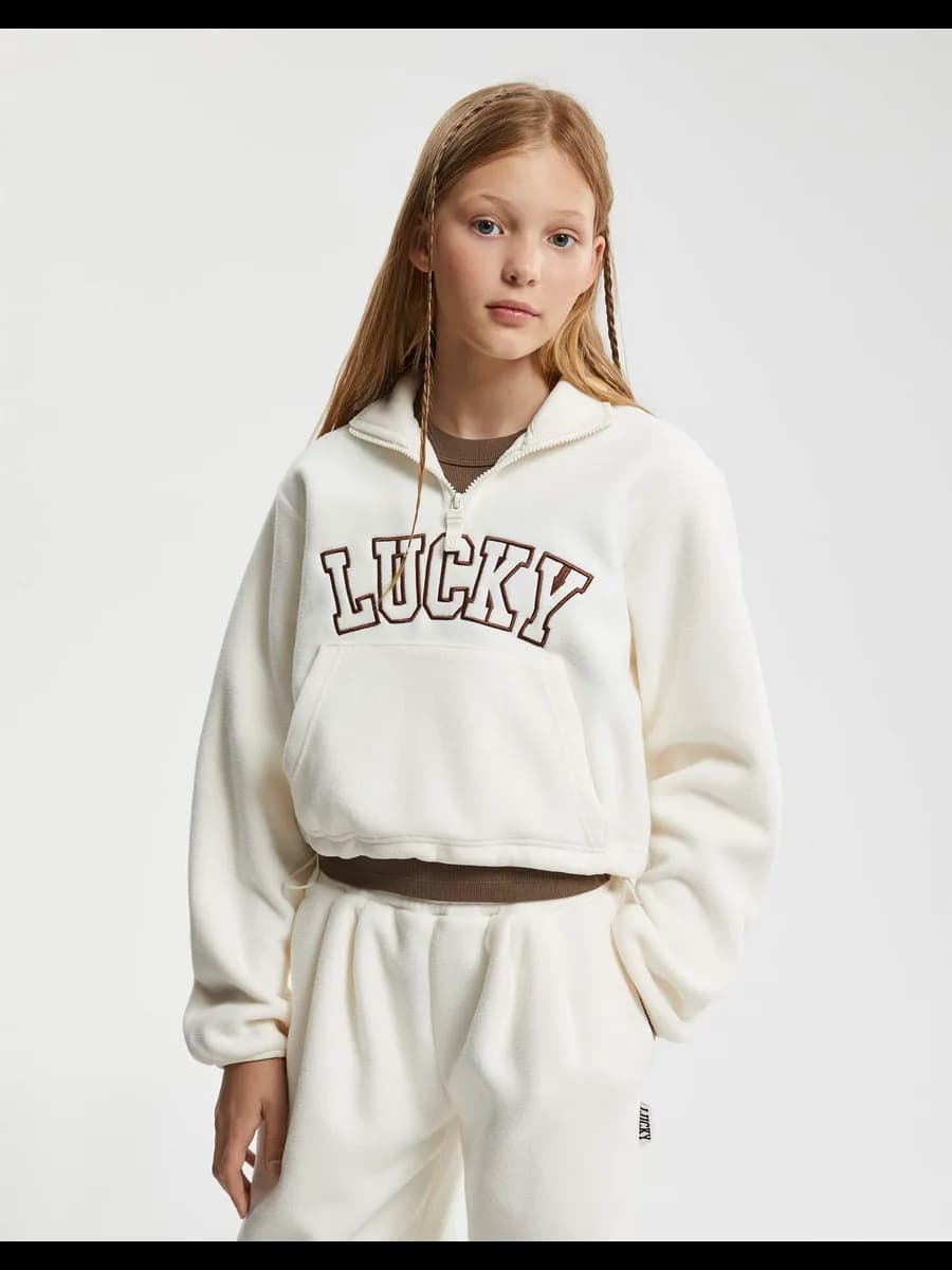 Молочный укороченный свитшот oversize с вышивкой флисовый