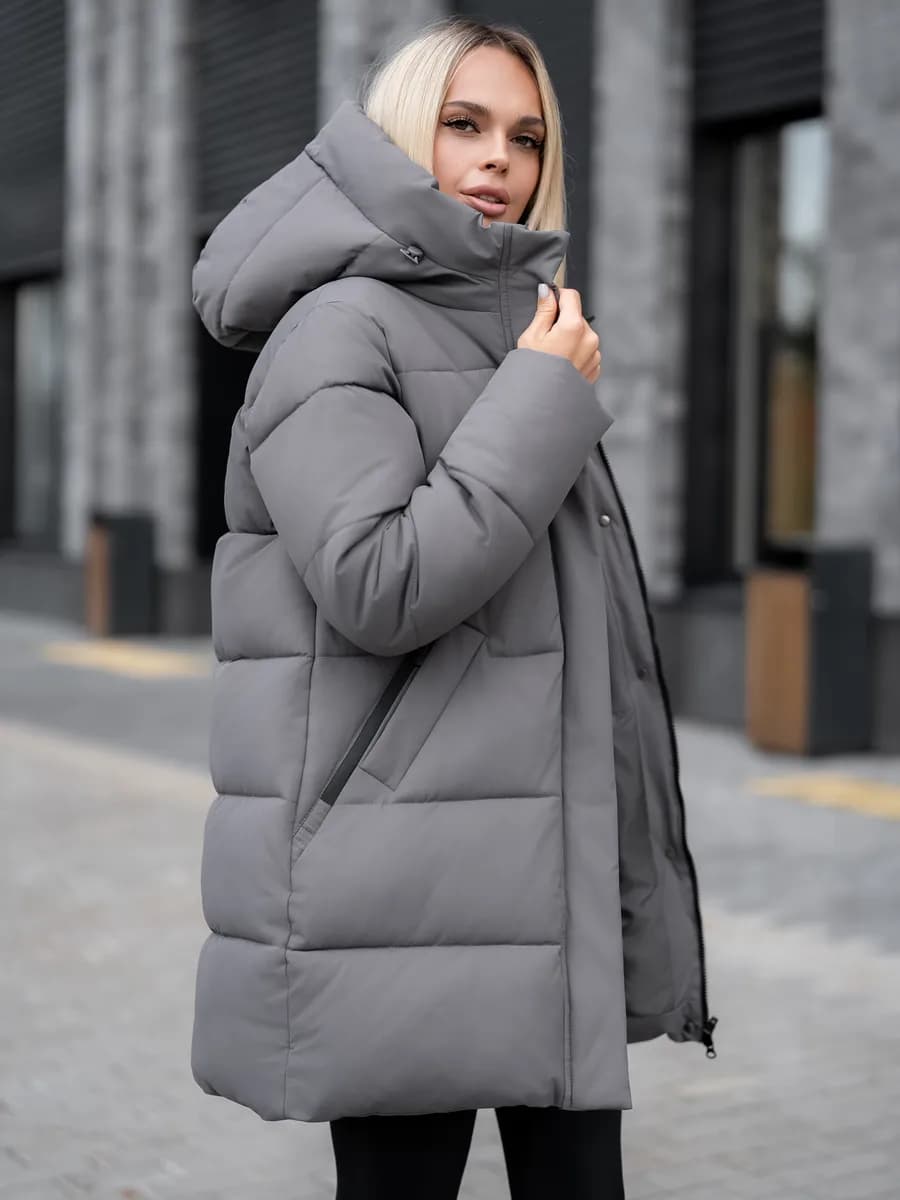 Куртка зимняя удлиненная с капюшоном