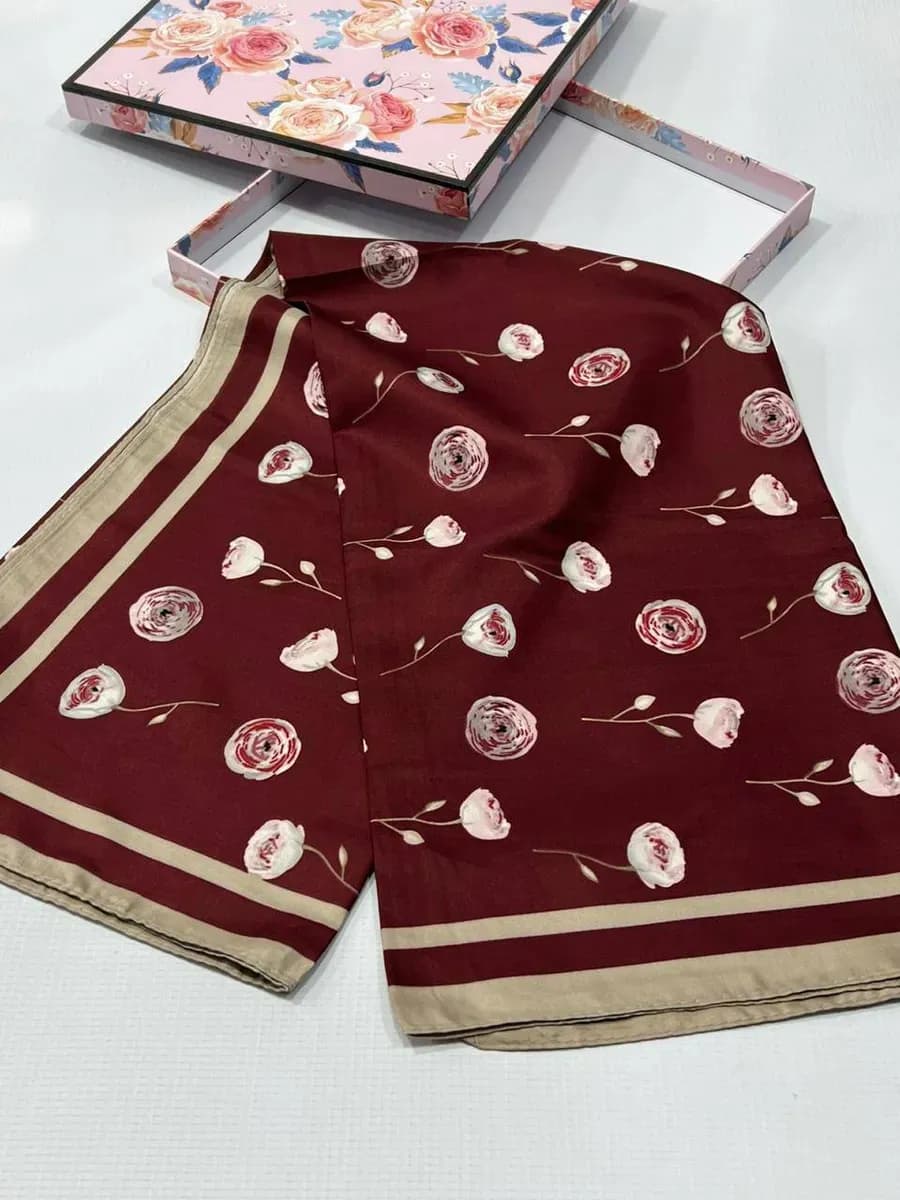 платки с принтом