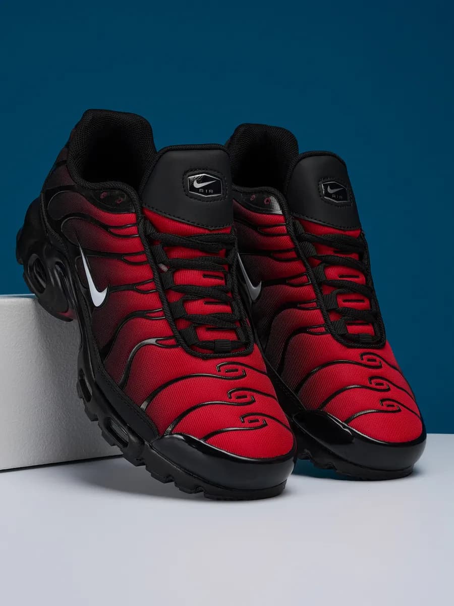 кроссовки мужские nike tn plus