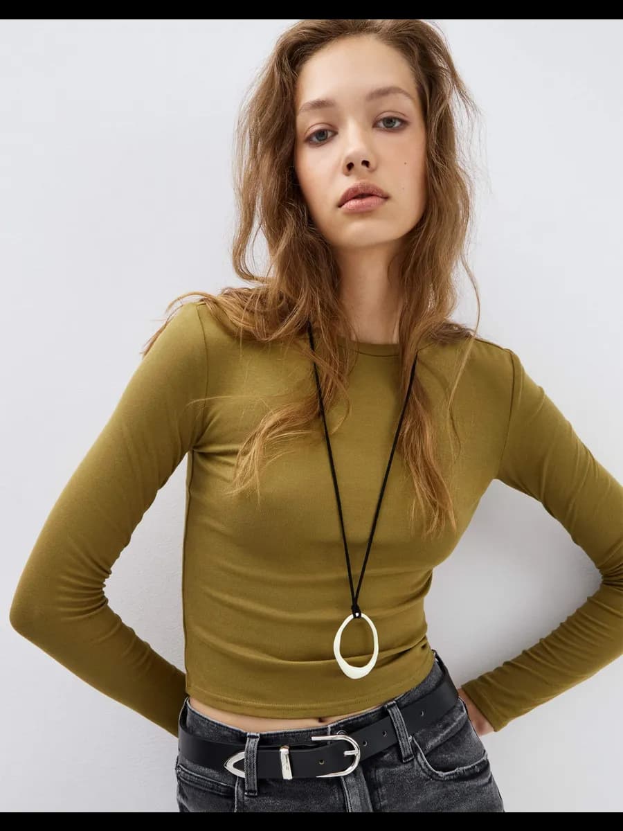 Хаки укороченный лонгслив в рубчик