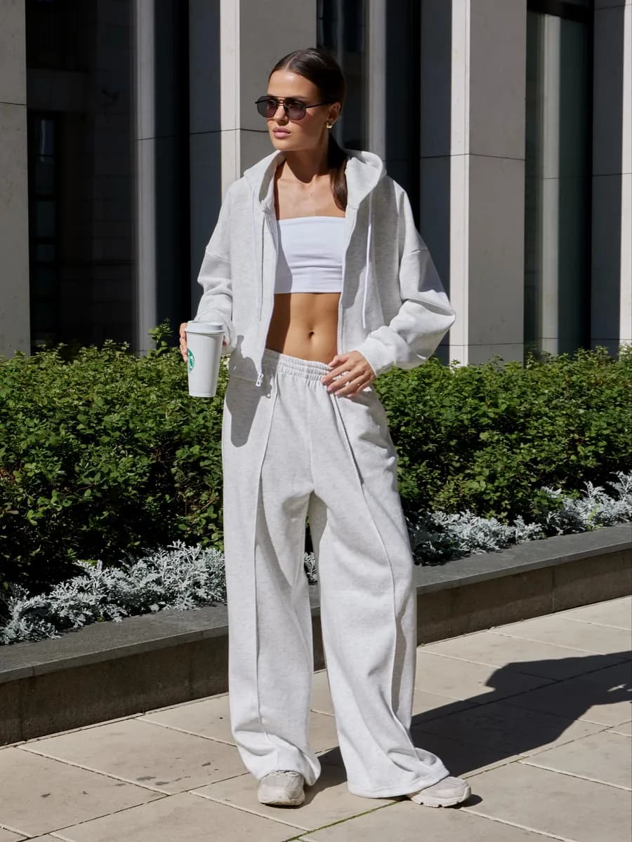 Спортивный костюм на молнии оверсайз