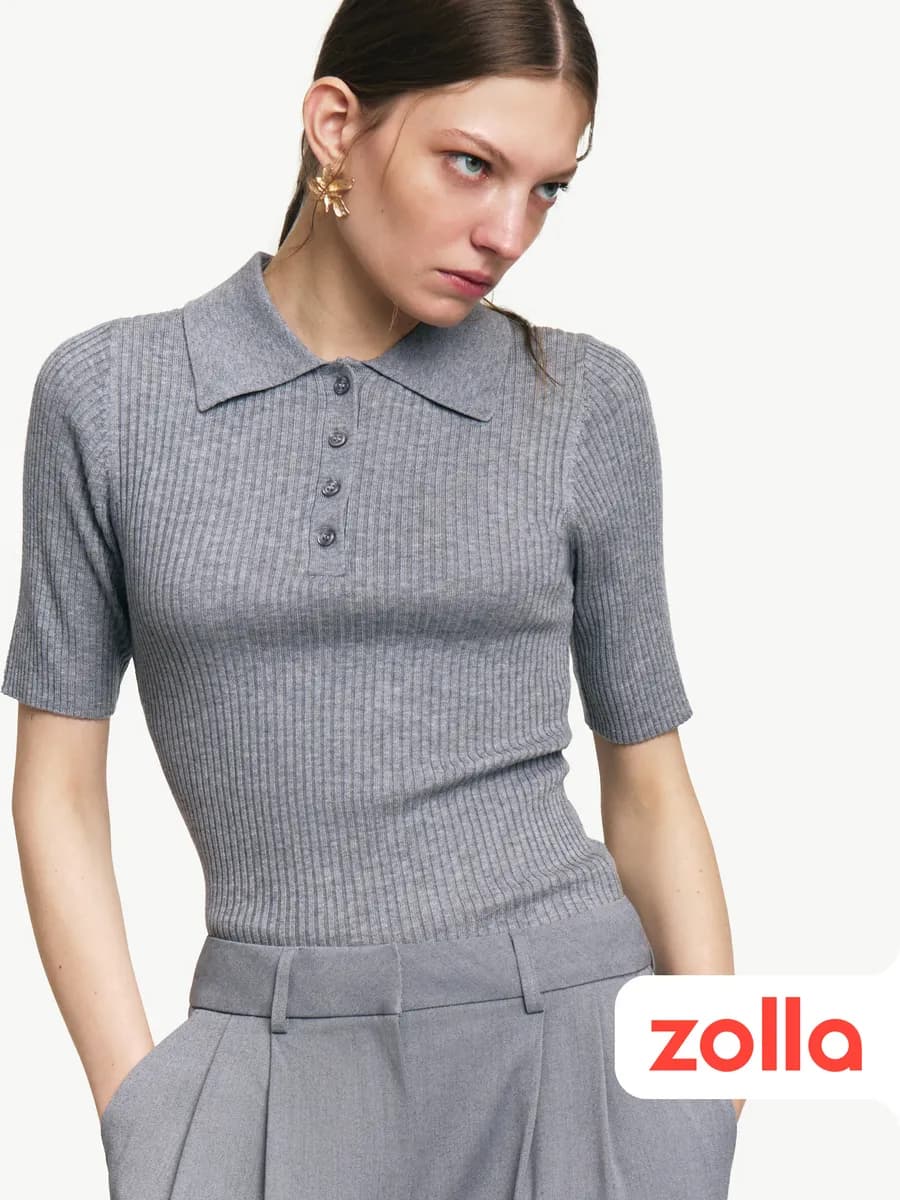 Женский джемпер с воротником поло