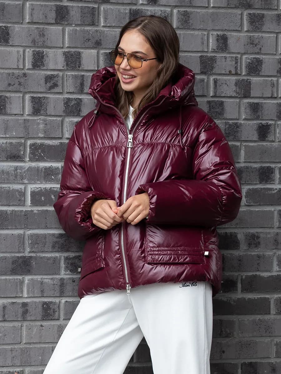 Куртка зимняя с капюшоном - фото 1