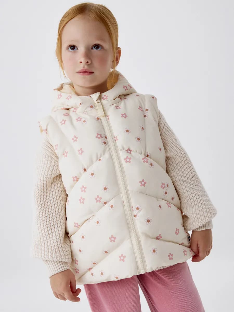 Жилет дутый стеганый с капюшоном Hello Kitty