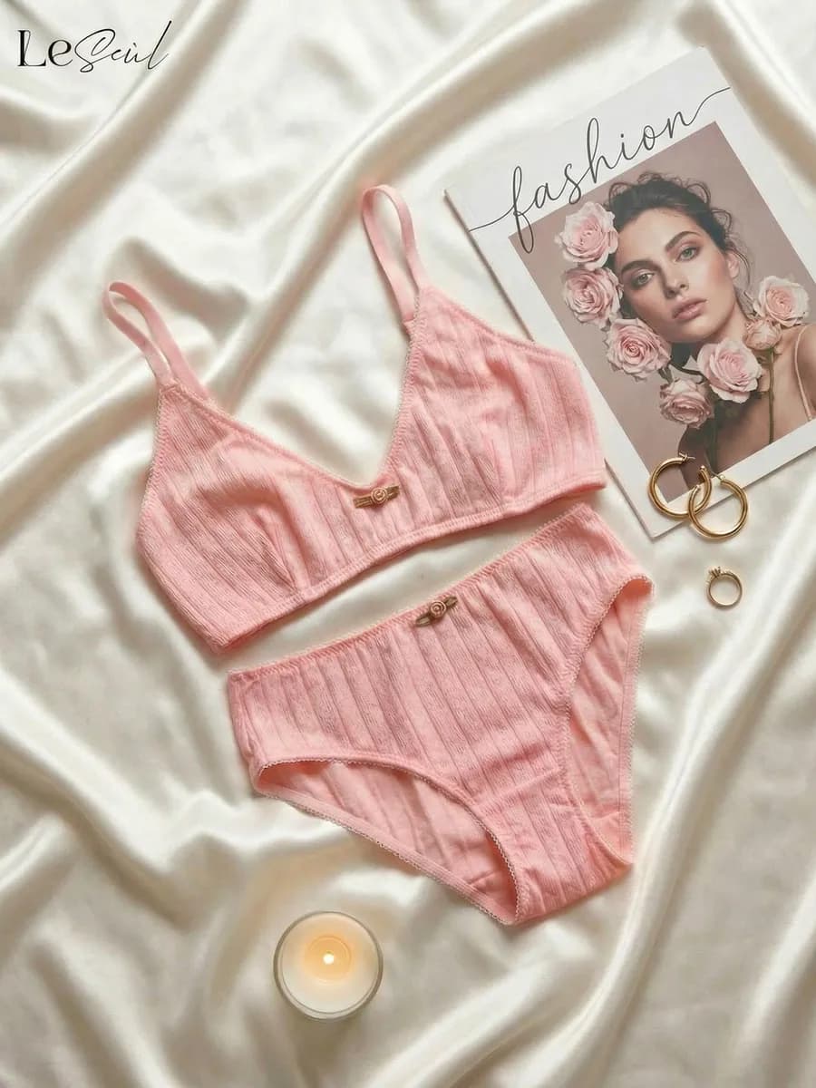 Комплект нижнего белья топ и трусы