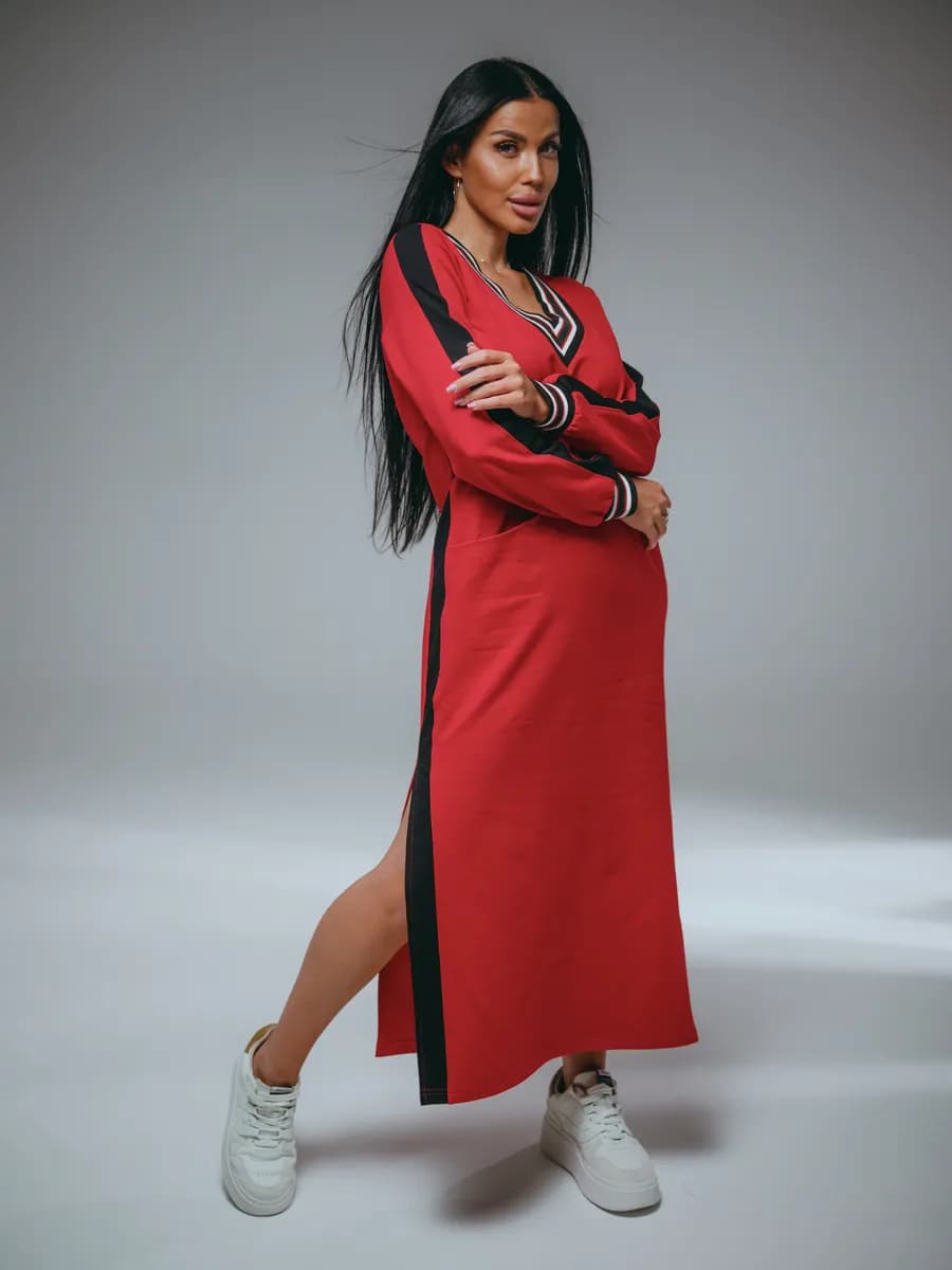 Платье длинное оверсайз с лампасами