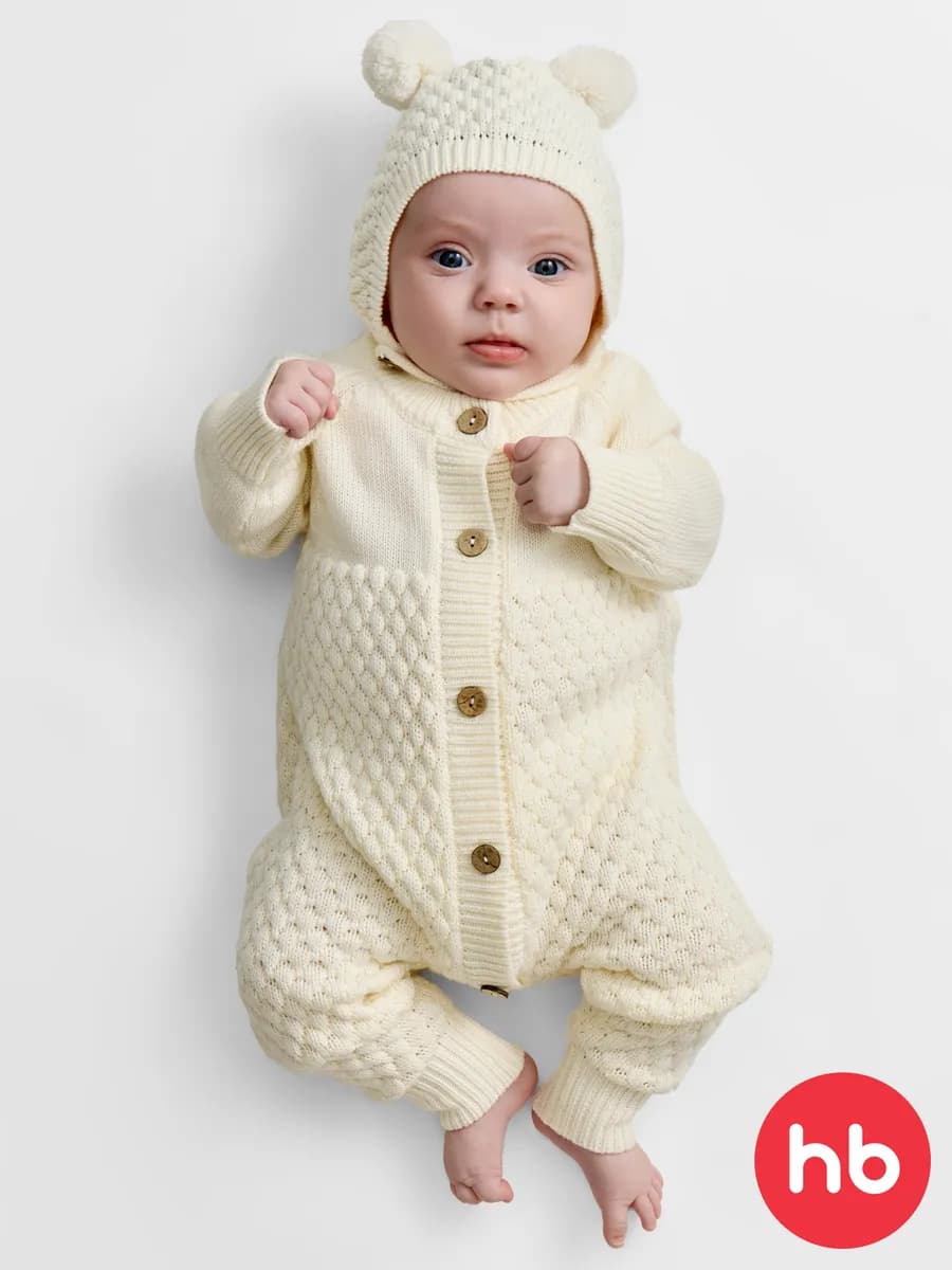 Комбинезон вязаный для новорожденного