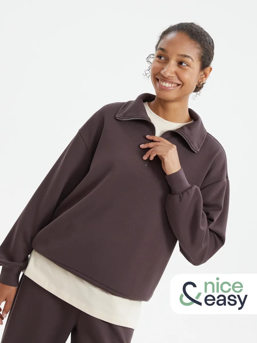 Женский свитшот с воротником-стойкой - фото 1