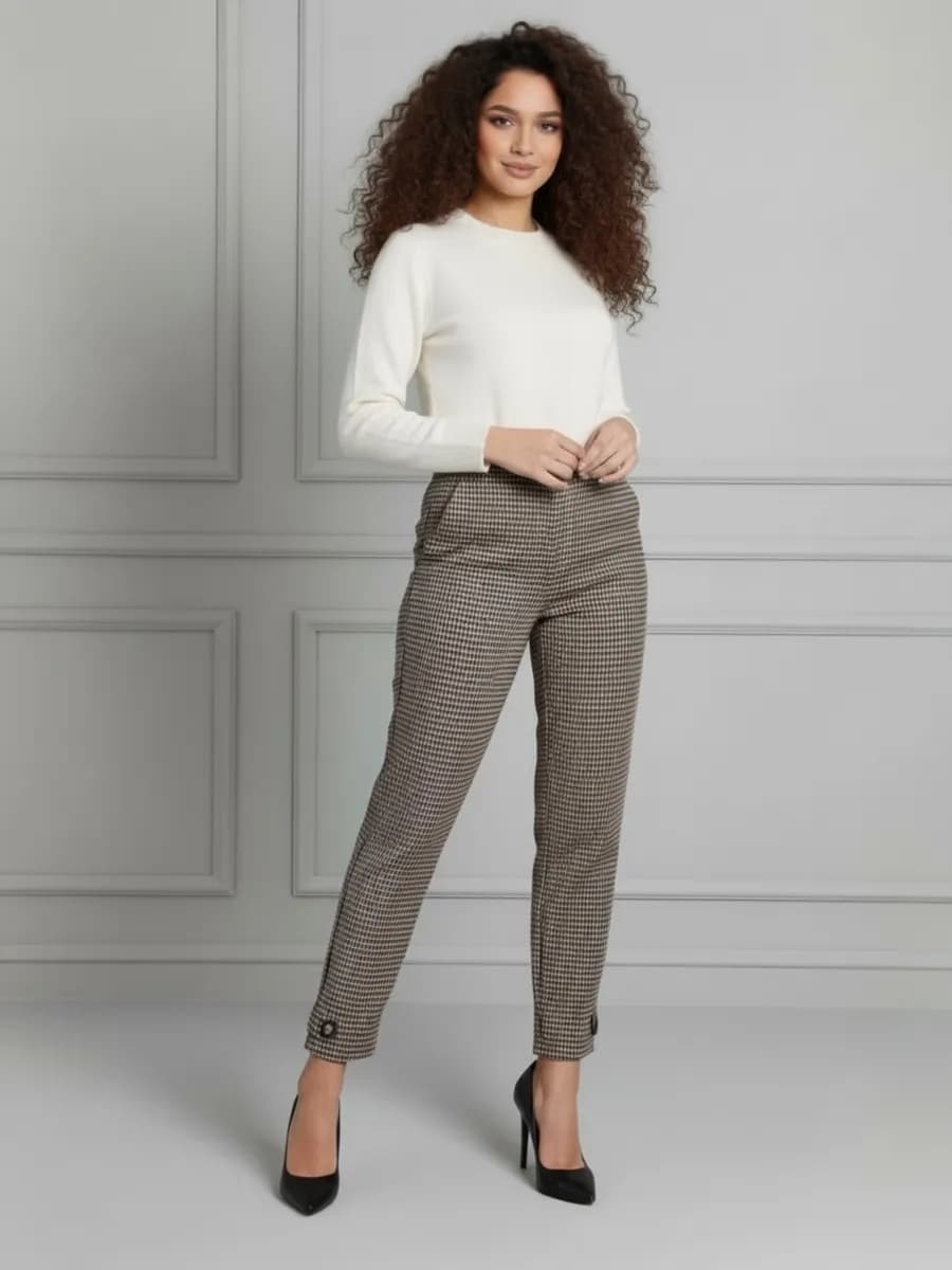 Брюки бананы теплые в клетку зауженные