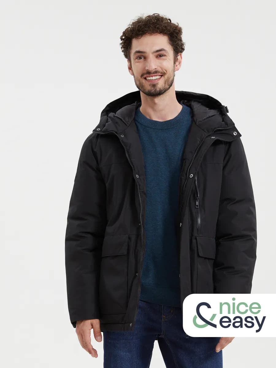 Мужская куртка с капюшоном и утеплителем