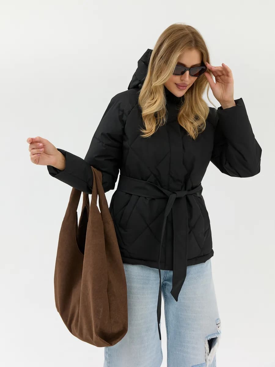 Куртка демисезонная с капюшоном короткая