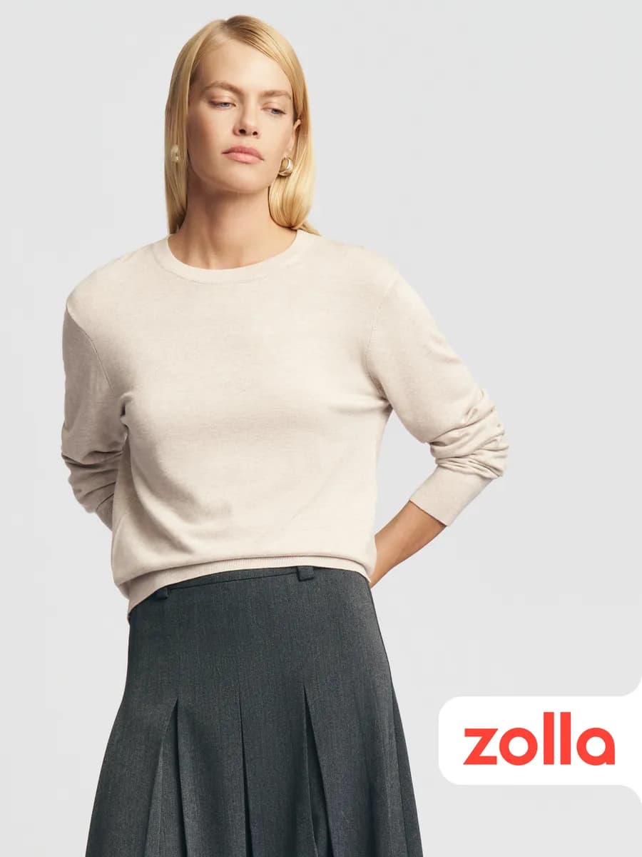 Трикотажный женский джемпер однотонный