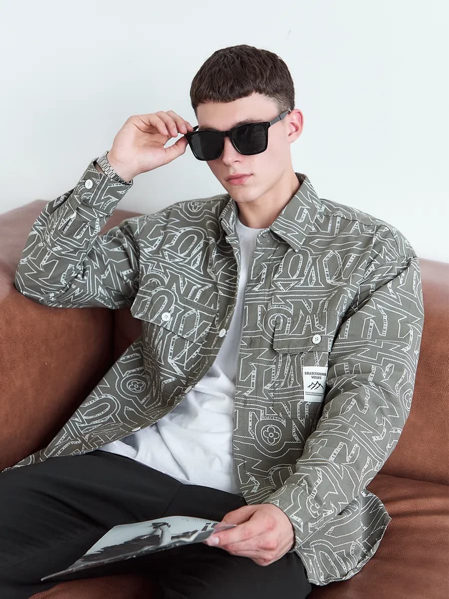 Джинсовая рубашка оверсайз с длинным рукавом