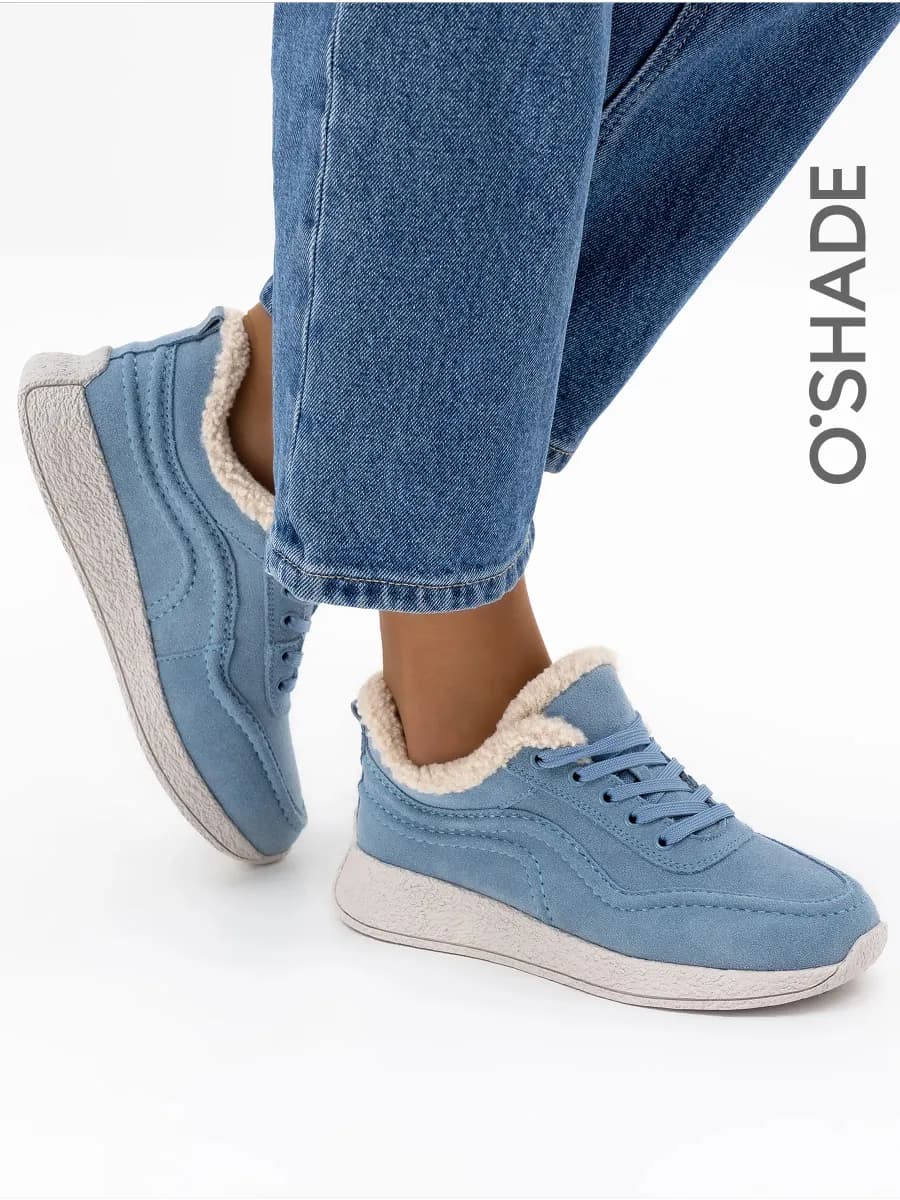 Кроссовки с мехом женские