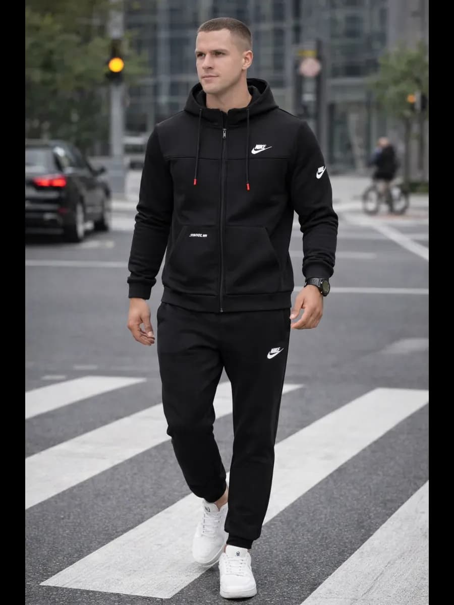 Спортивный костюм с начесом - фото 1