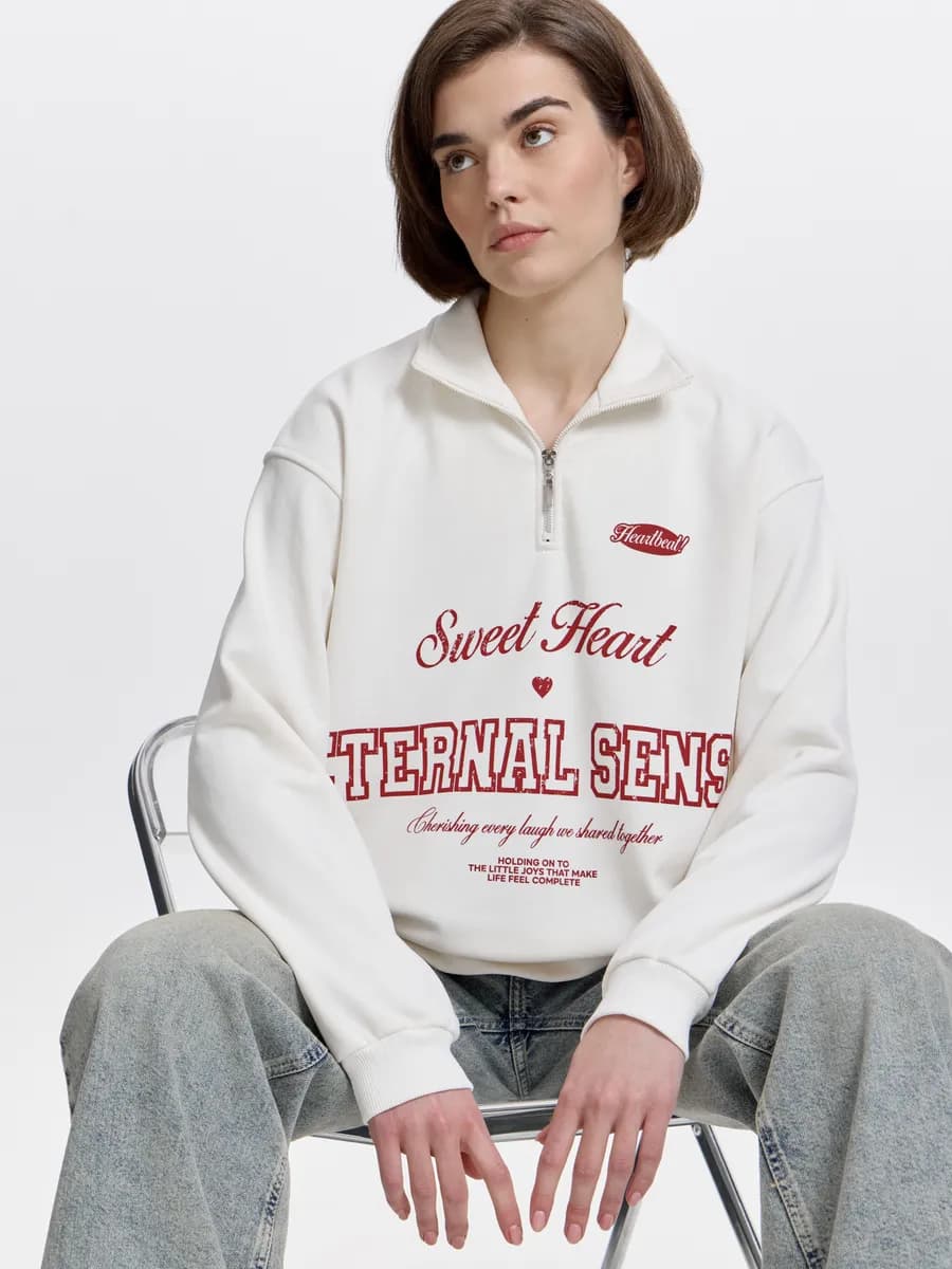 Свитшот оверсайз с принтом