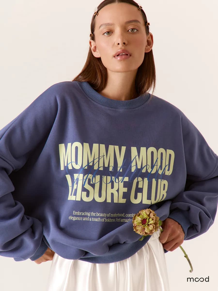 Теплый свитшот оверсайз с принтом