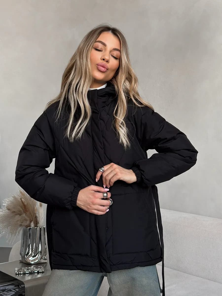 Куртка демисезонная с капюшоном стеганая - фото 1