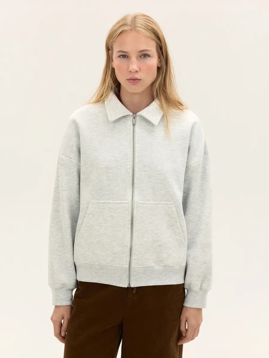 Толстовка на молнии из футера с воротником