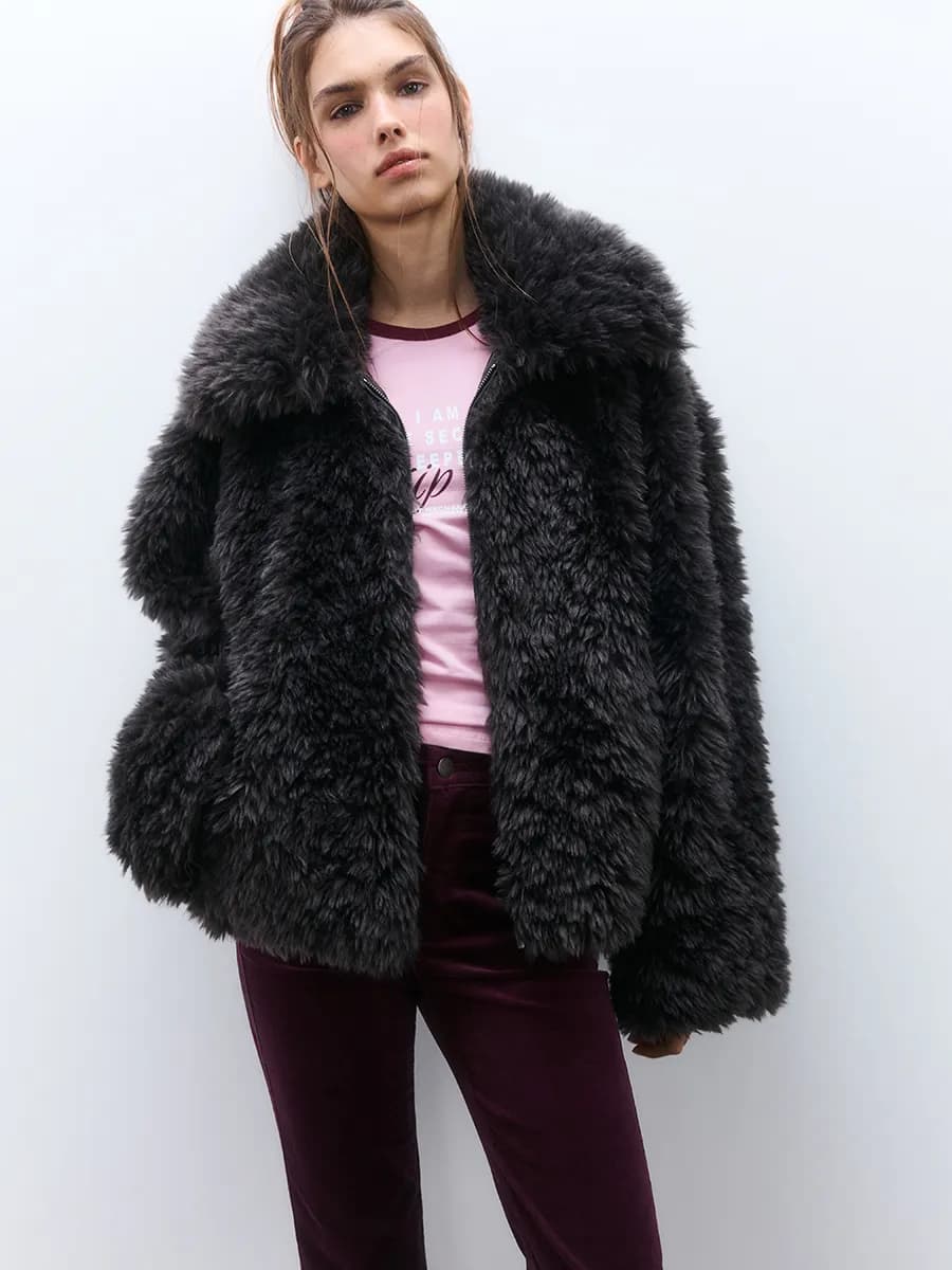 Куртка на молнии с длинным ворсом