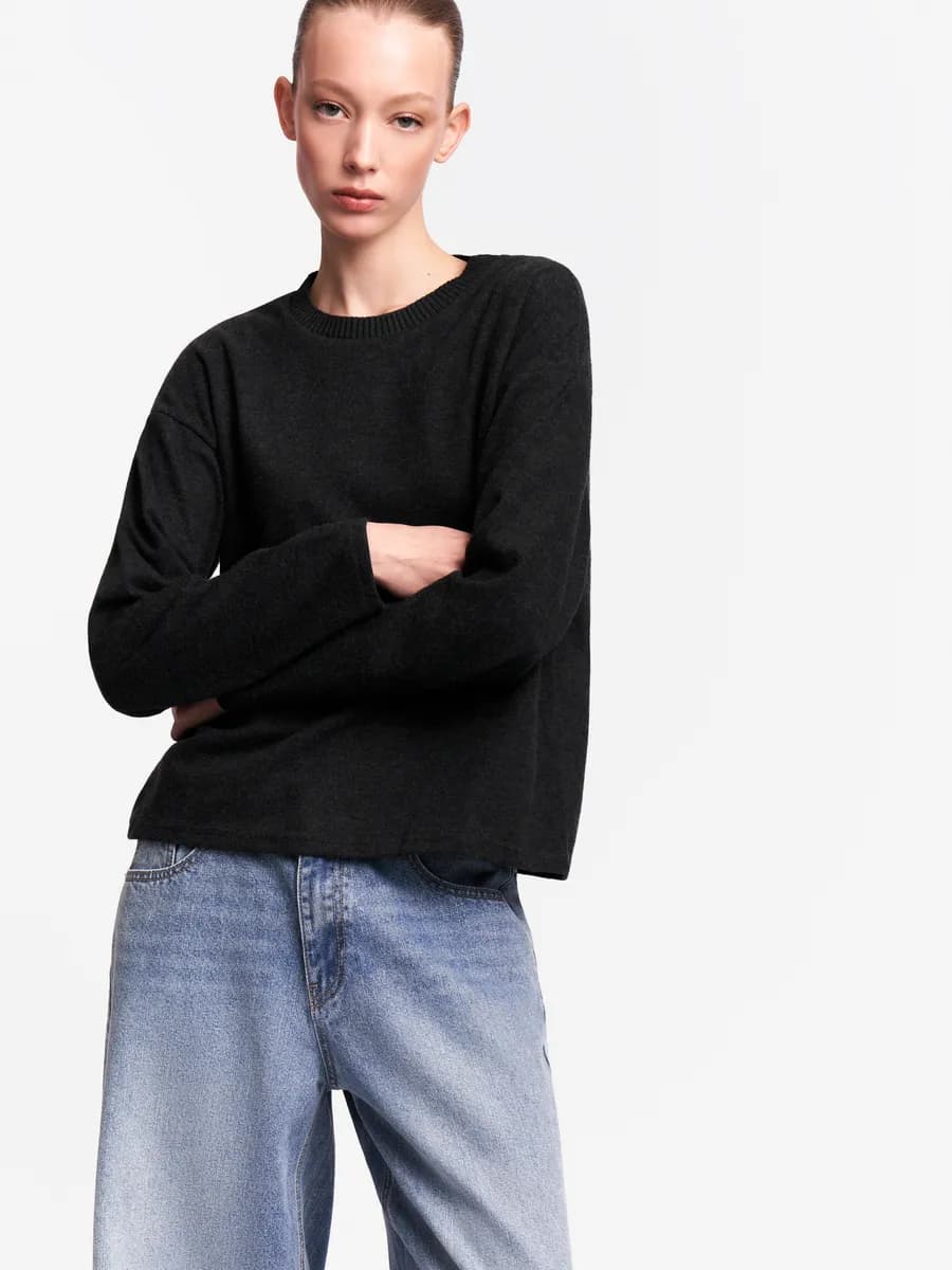 Женский джемпер из вязаного трикотажа