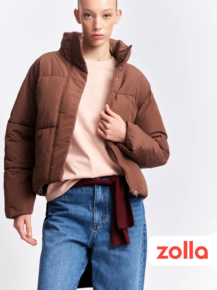 Короткая женская куртка с воротником