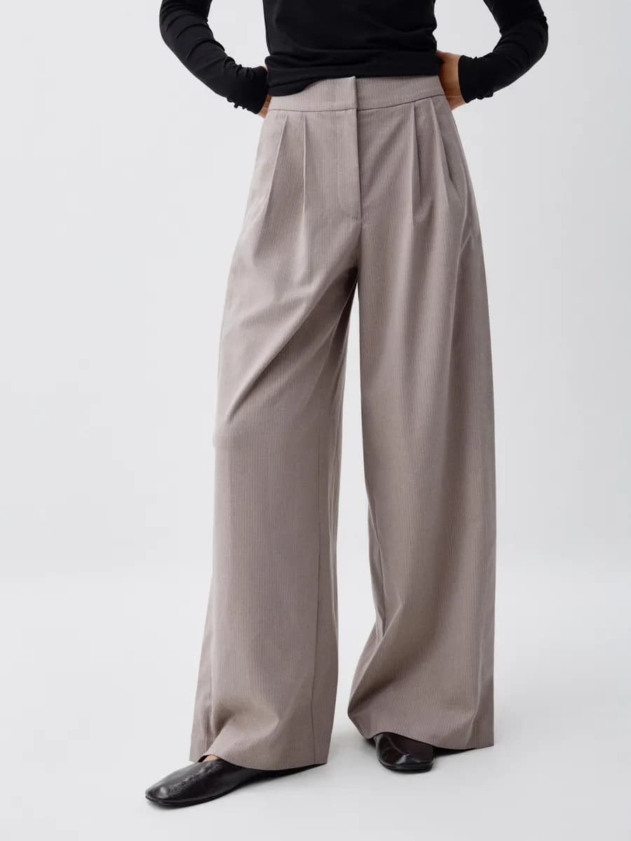 Широкие брюки из костюмной ткани